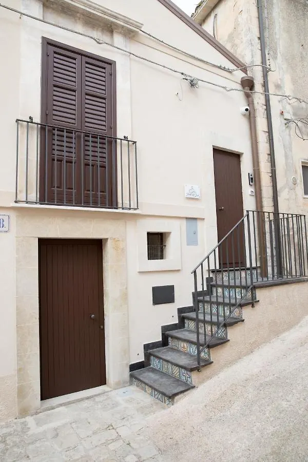 Vento Del Sud Villa Modica 0*,